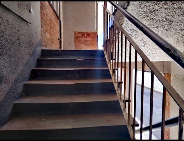 3 BEDROOM FLAT FOR SALE IN KEMPTON PARK CENTRAL